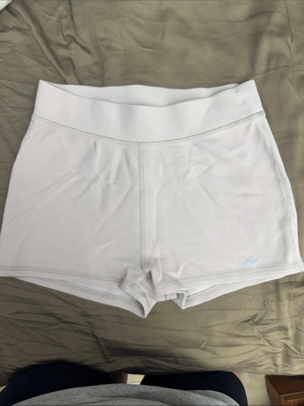 ALO Yoga Light Gray Waffle-Knit Women's Shorts